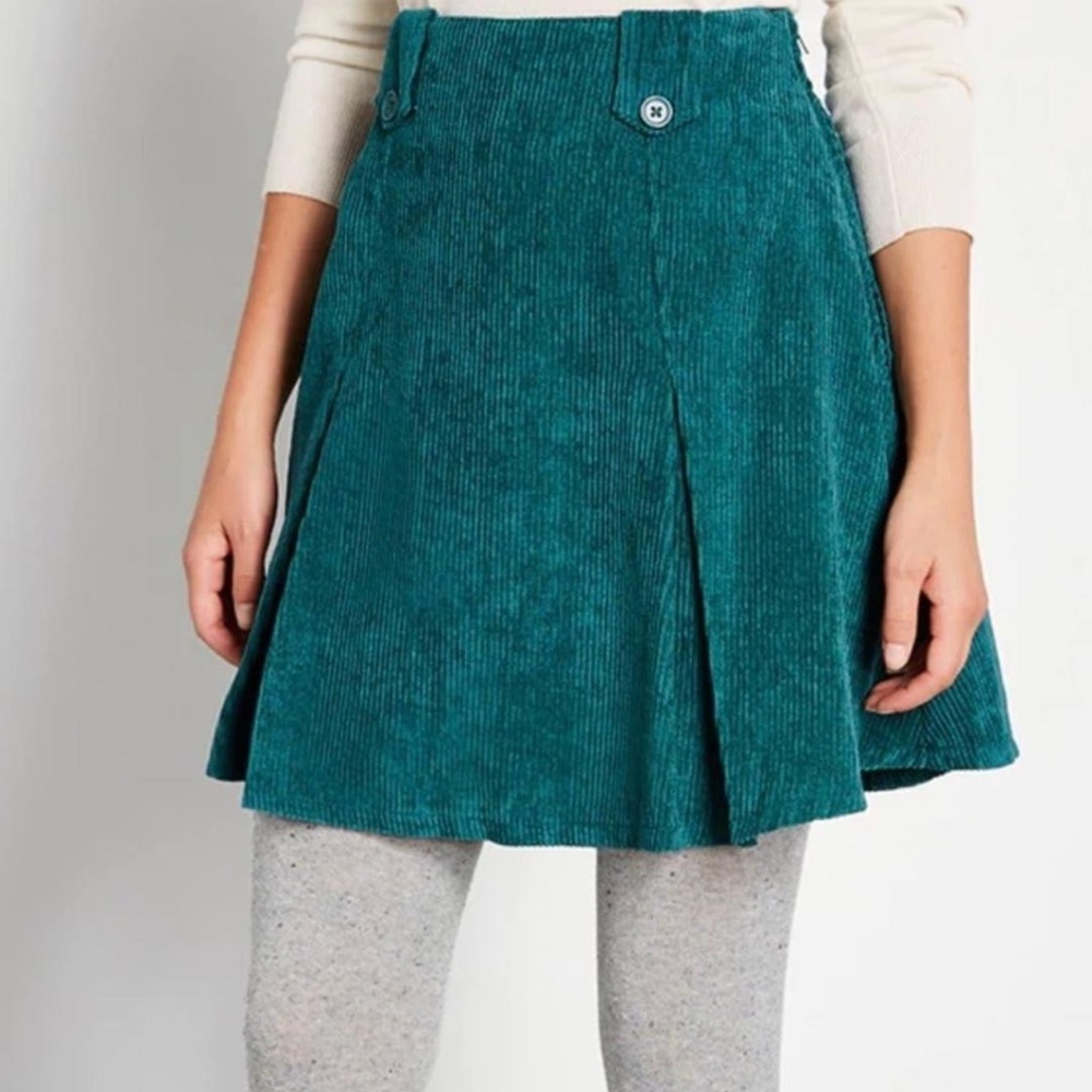 Modcloth Perky Participant Green Corduroy Mod Skirt NWOT